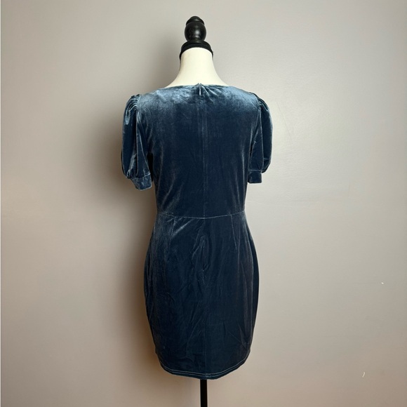Lulus Victorious Dusty Blue Velvet Puff Sleeve Bodycon Dress size M - Picture 5 of 12